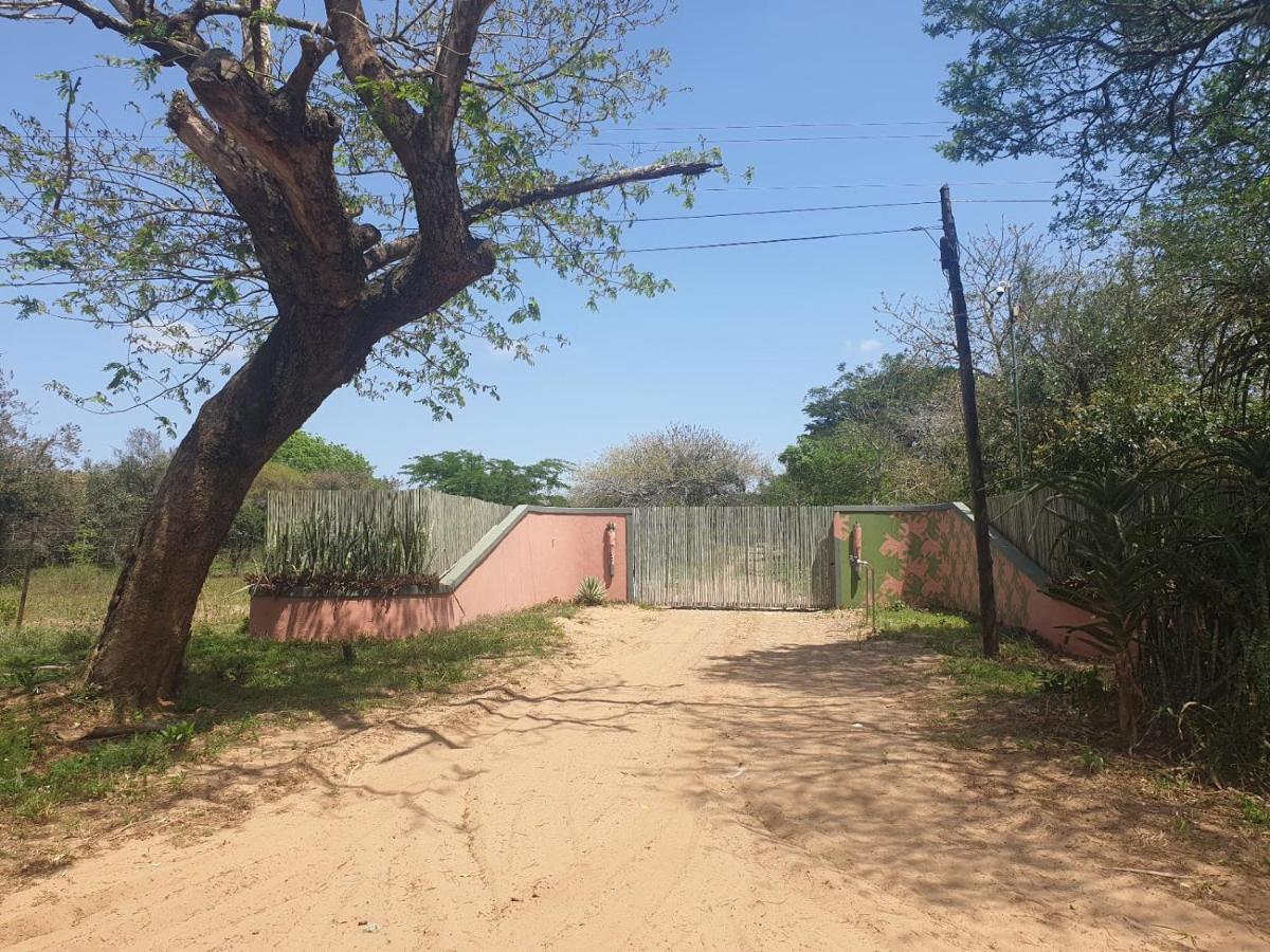 Pumusa Bushcamp Hluhluwe Exterior photo